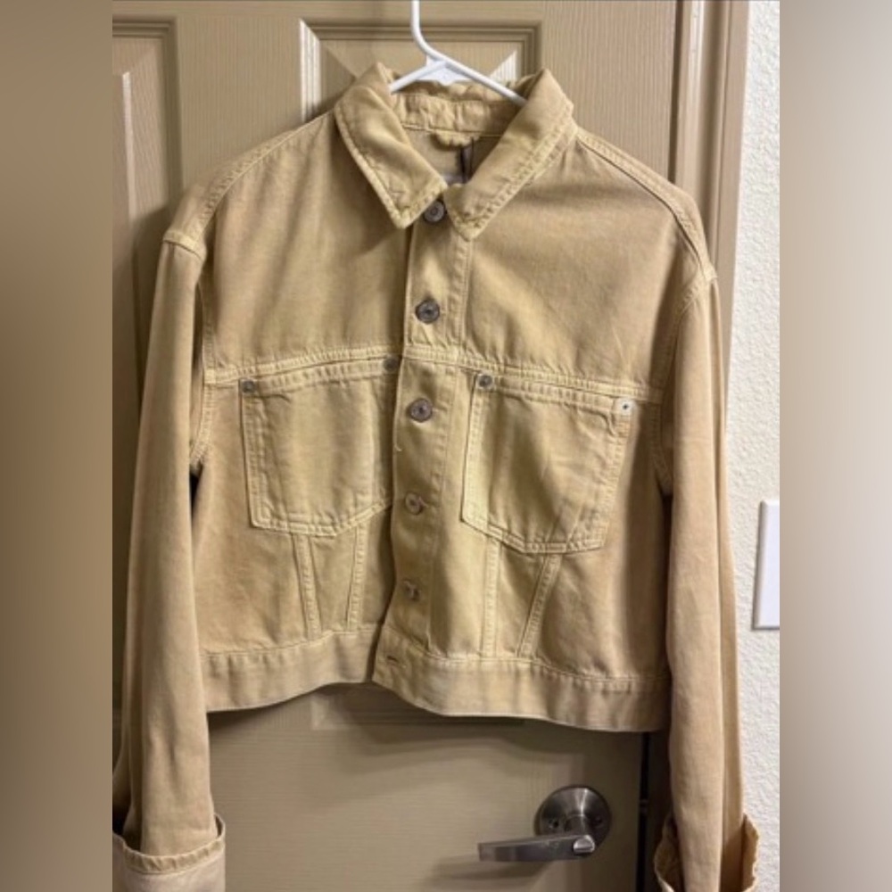Zara Light Beige Cropped Jacket